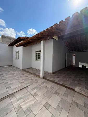 Casa no Verde Vale