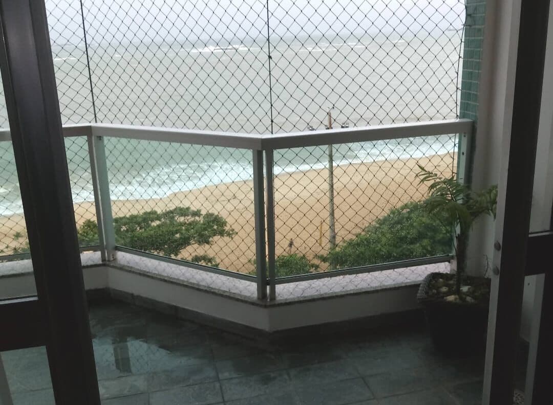 Apartamento frente ao mar de Itapuã, 104m², 2 quartos, 1 suíte, 1 vaga, DCE completo