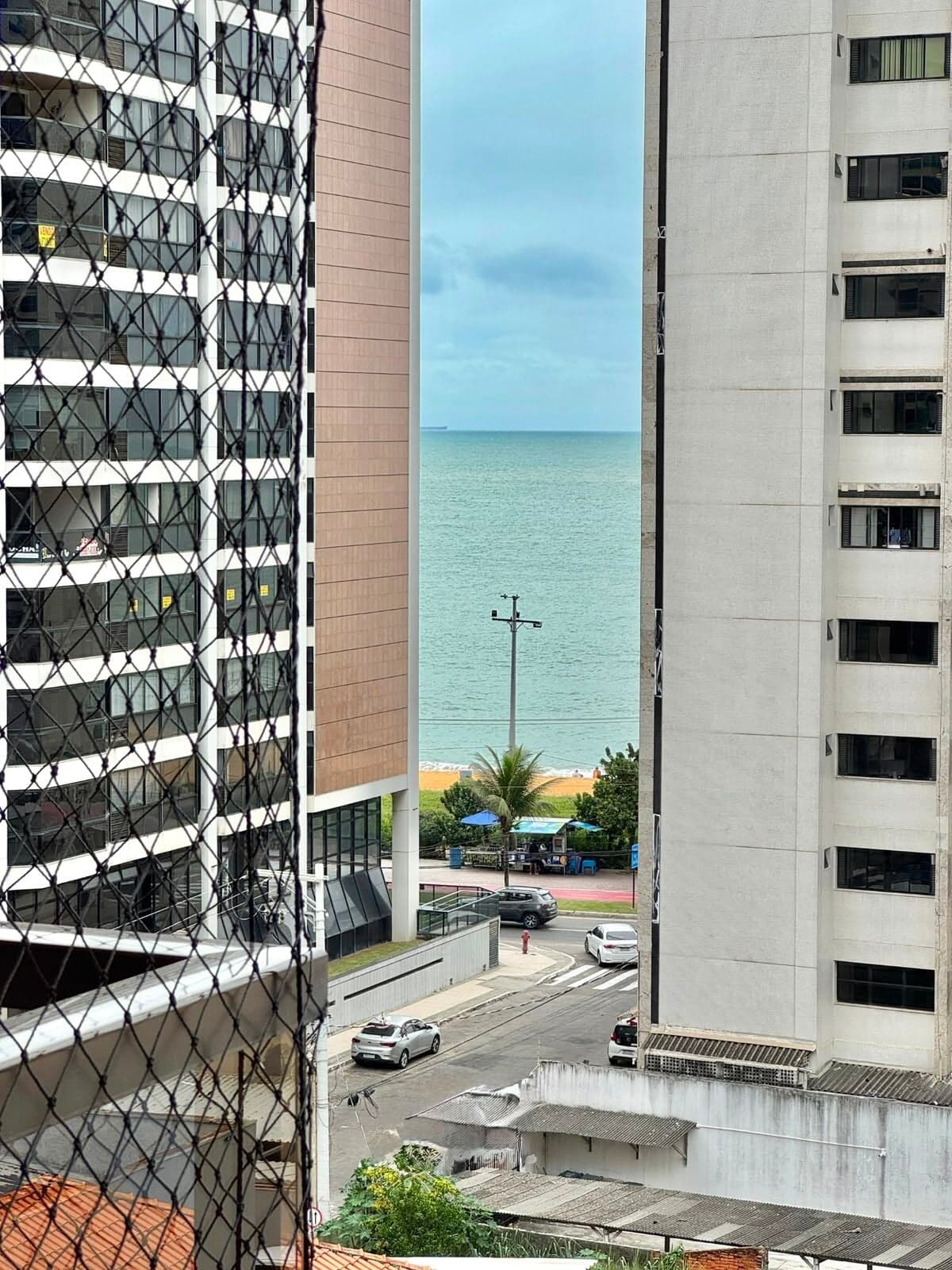 Apartamento 140m² 4 quartos, 1 suíte, 2 vagas de garagem e lazer completo na Praia da Costa
