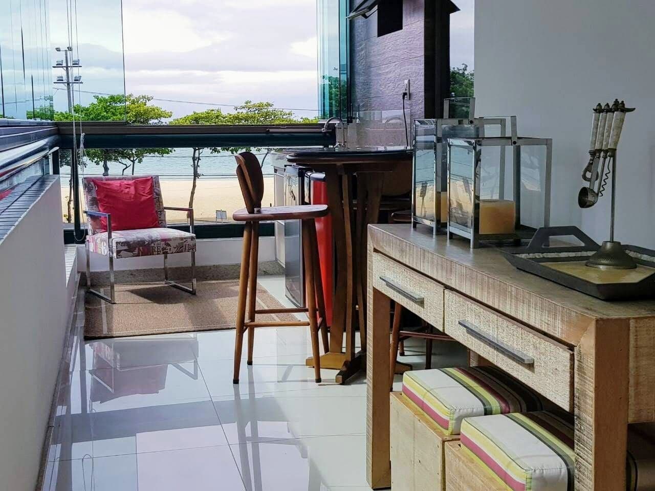 Apartamento vista mar, 198m², 3 quartos, 1 suíte, 2 vagas