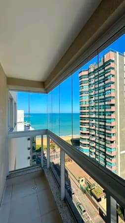 Apartamento vista mar com 2 quartos, 1 suíte na Praia de Itaparica