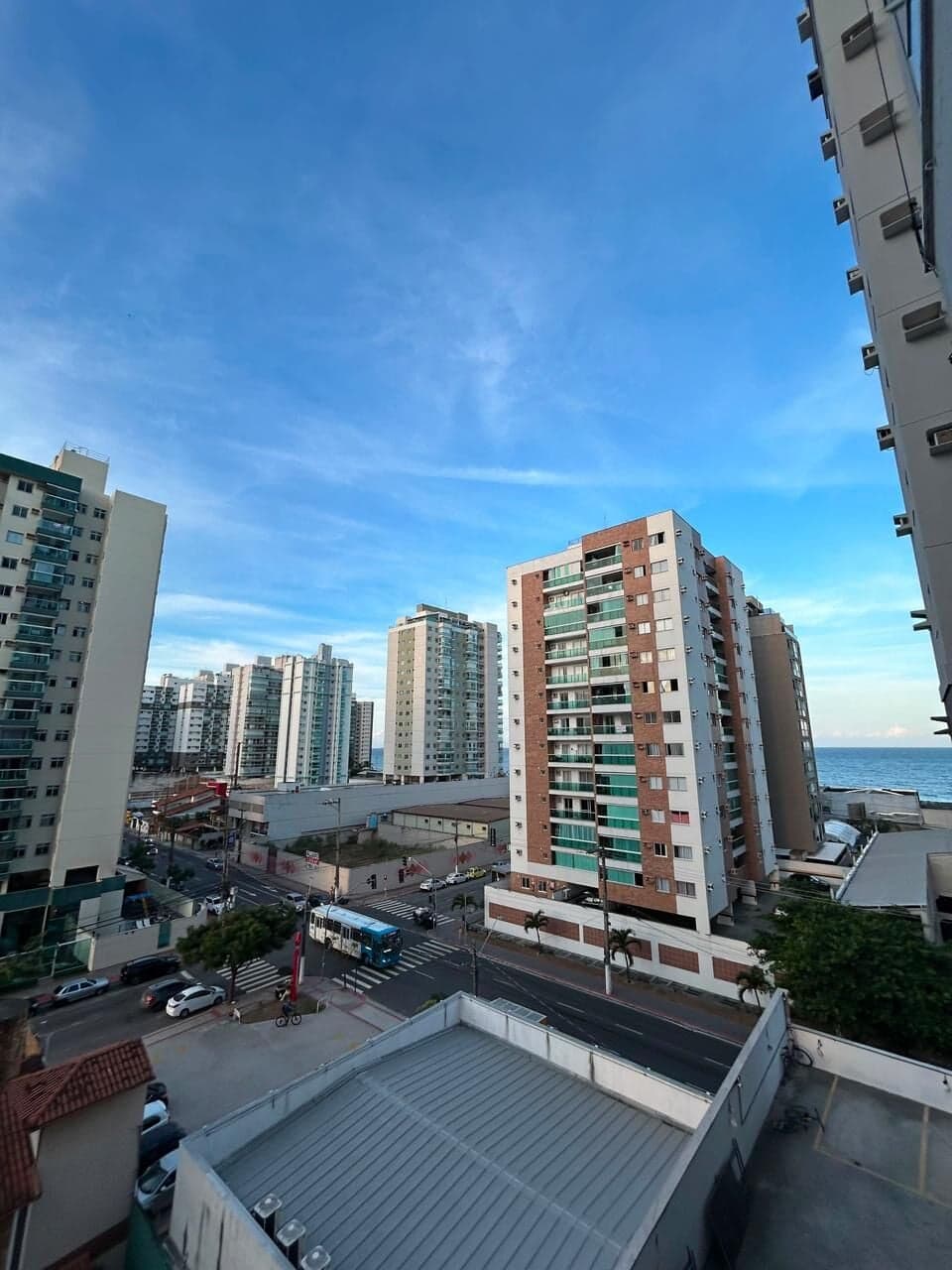 Apartamento reformado em Itaparica, 3 quartos, 1 suíte com closet, 77m², 2 vagas