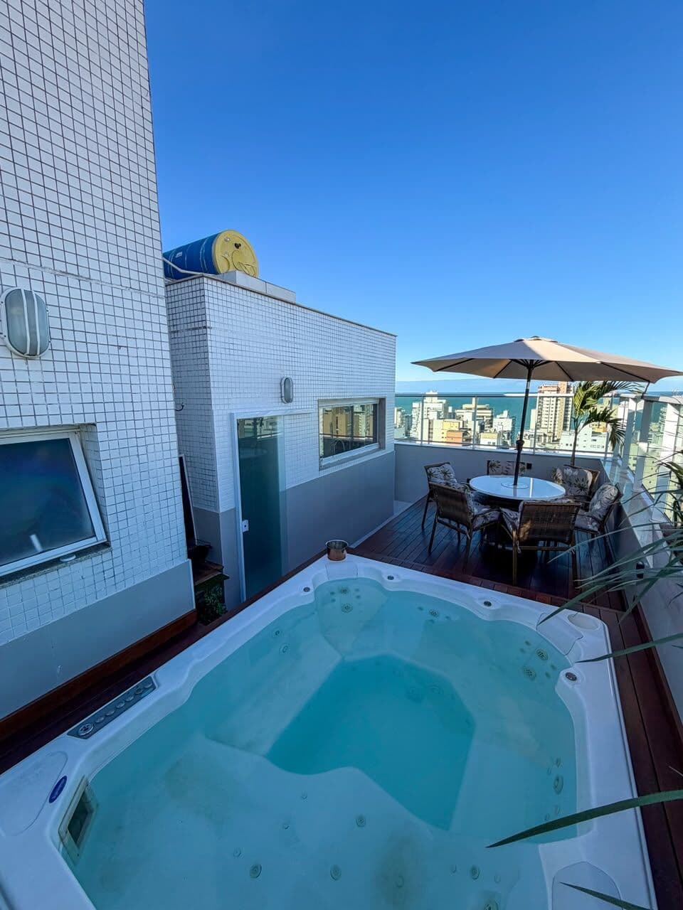 Apartamento Cobertura Duplex 230m², 4 quartos, 2 suítes, lazer clube
