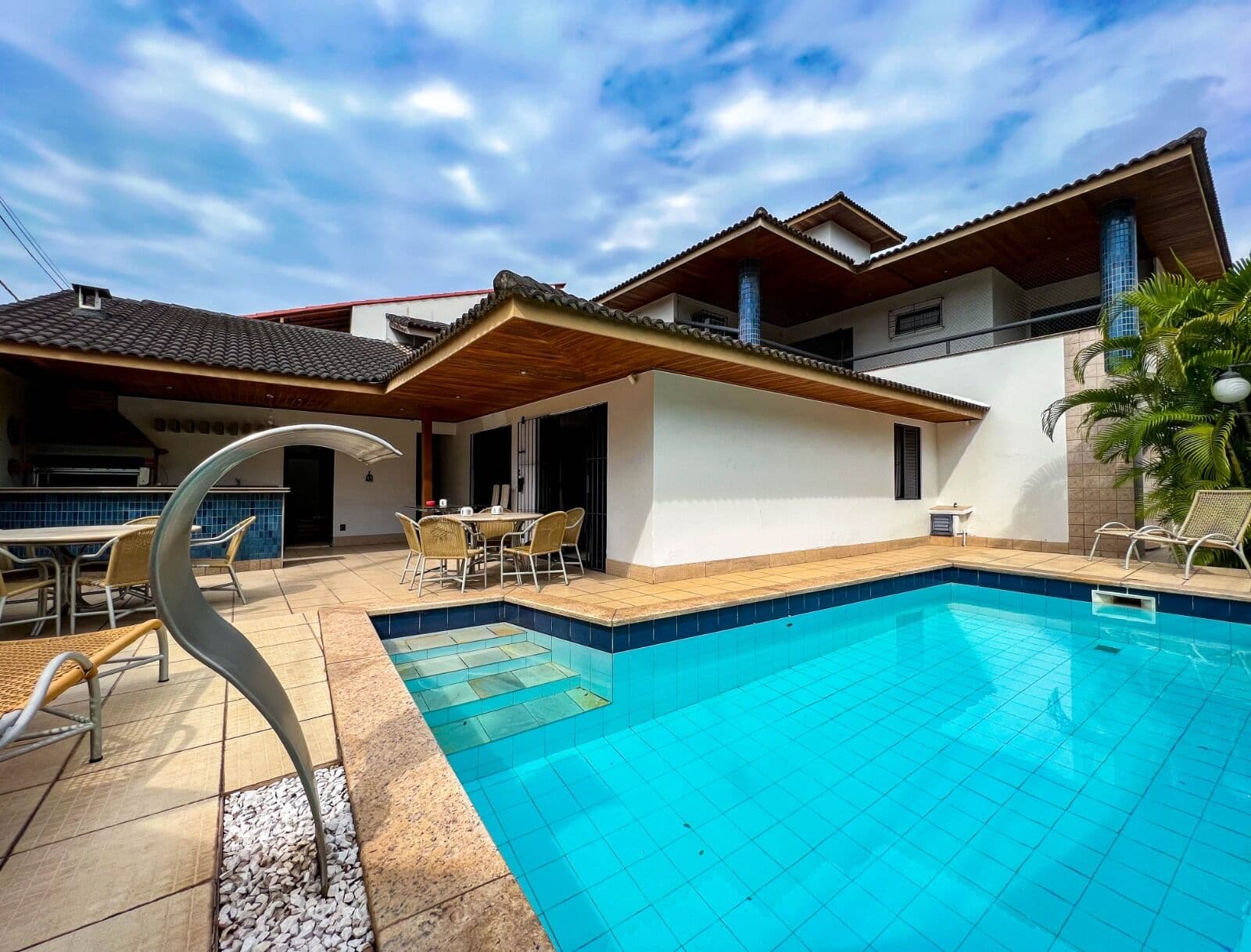 Casa Duplex 5 suítes à venda na Mata da Praia