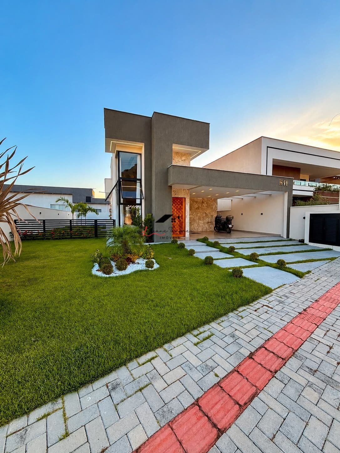 🏡 PORTEIRA FECHADA NO CONDOMÍNIO SOLARIS – MARICÁ/RJ Já imaginou comprar uma casa e não precisar se preocupar com absolutamente nada?