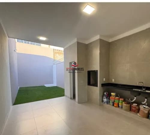 Casa à venda no bairro Granada - Uberlândia - MG