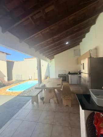 Casa à venda no bairro Jardim Holanda - Uberlândia - MG