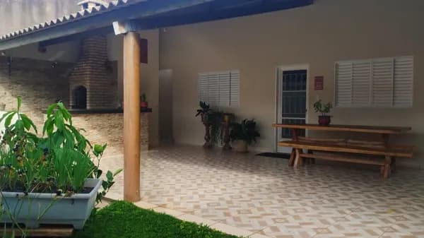 Casa à venda no bairro Laranjeiras - Uberlândia - MG