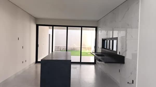 Casa à venda no bairro Grand Ville - Uberlândia - MG