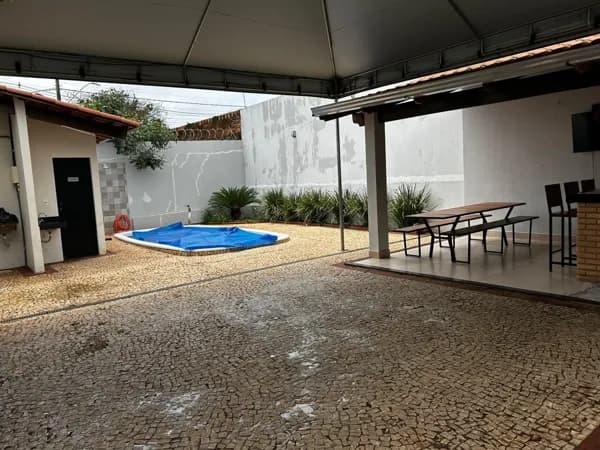 Casa à venda no bairro Santa Monica - Uberlândia - MG