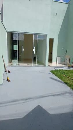 Casa à venda no bairro Jardim Holanda - Uberlandia - MG