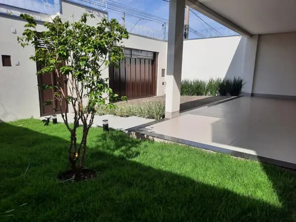 Casa à venda no bairro Novo Mundo - Uberlândia - MG