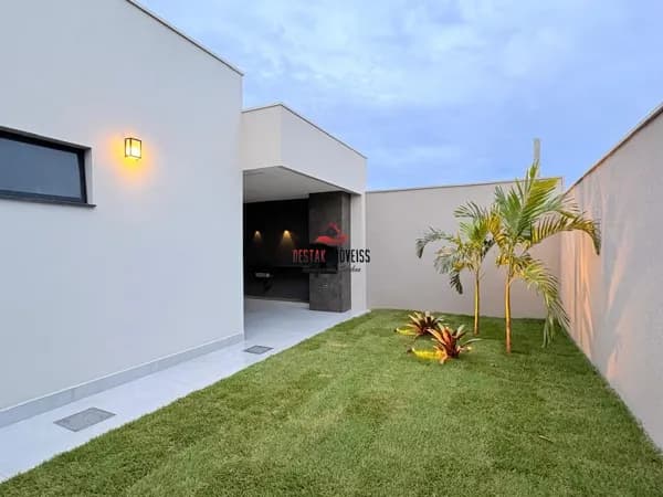 Casa à venda no bairro Jardim Canaã - Uberlândia - MG