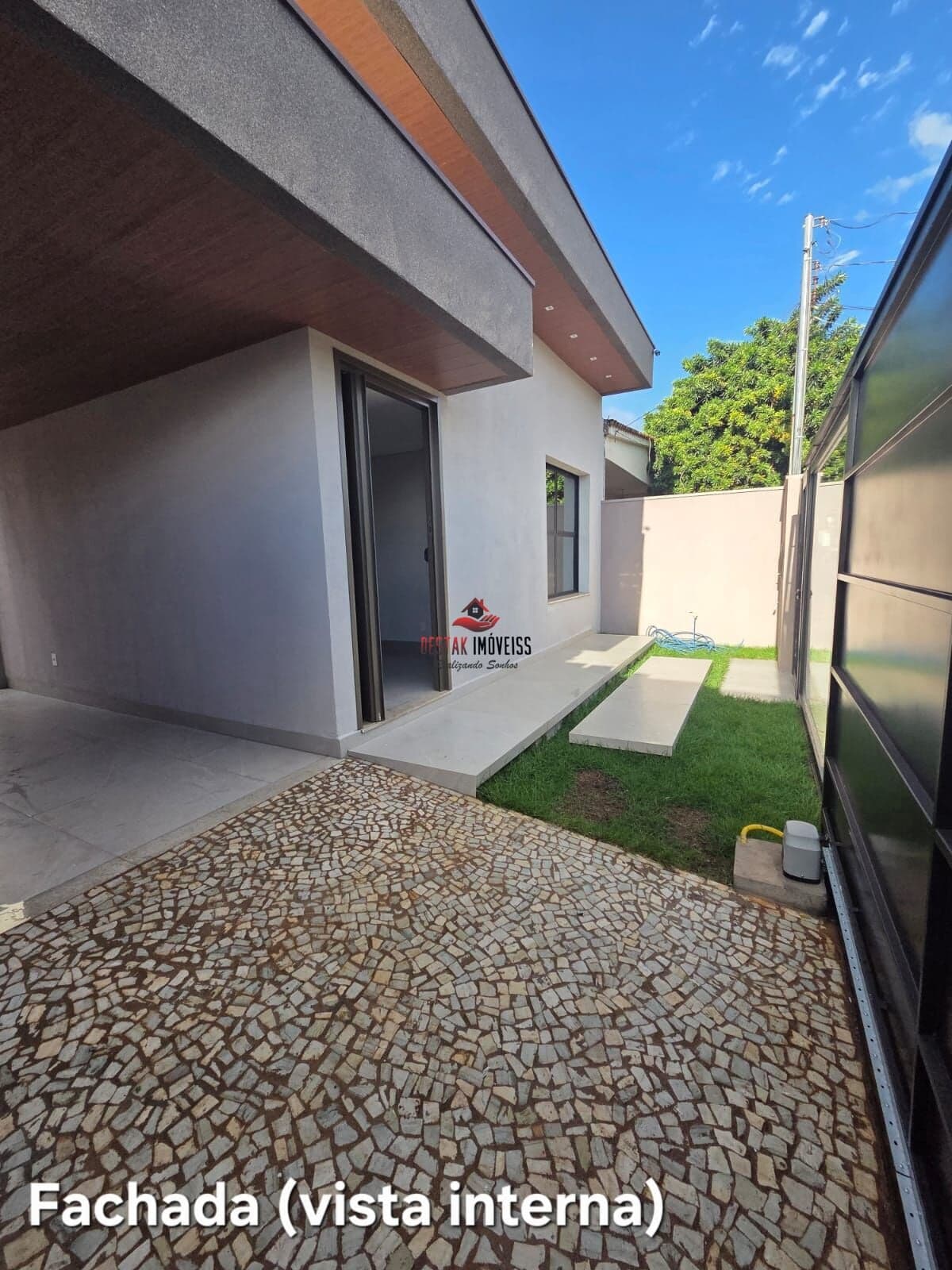 Casa à venda no bairro Umuarama - Uberlândia - MG