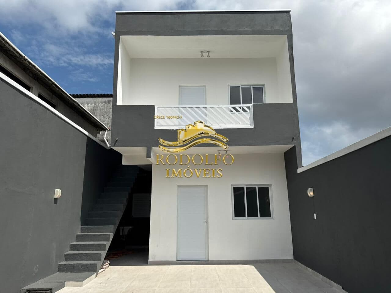Guarujá-SP Praia da Enseada 2 Casas de 80m² cada Churrasqueira Varanda Ar-condicionado