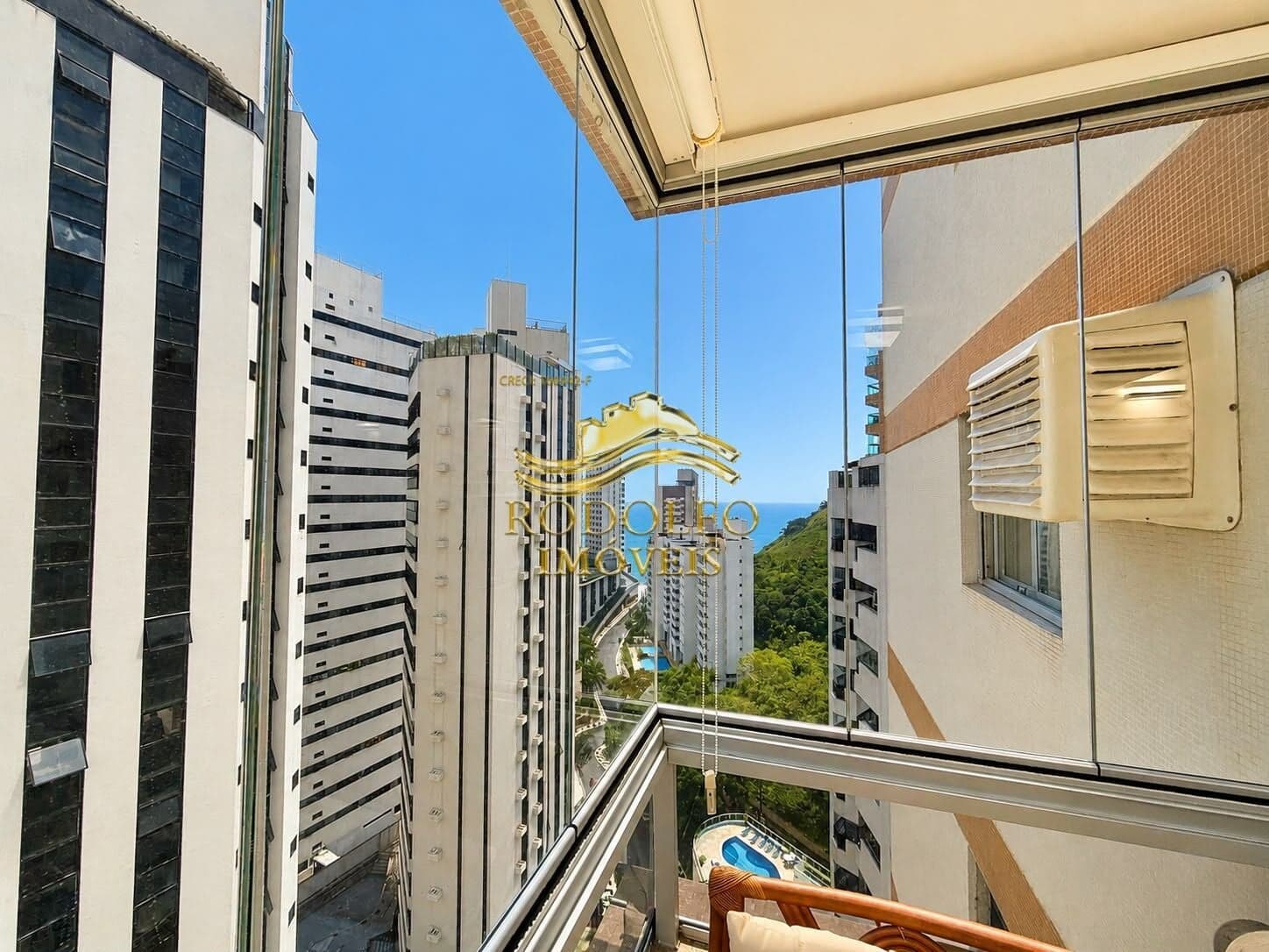 Guarujá-SP Praia da Astúrias 3 Dormitórios 125m² Vista Mar Ar-condicionado Piscina