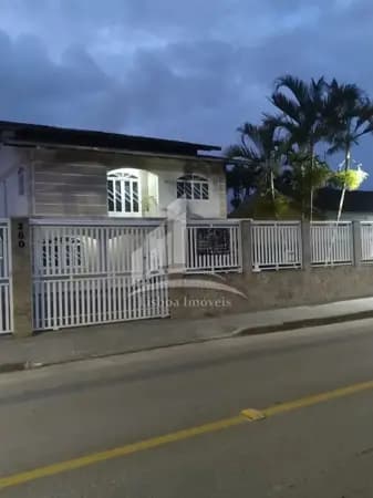 Casa à venda em Joinville/SC