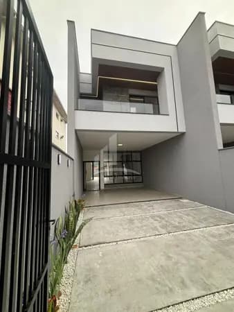 Casa à venda em Joinville/SC