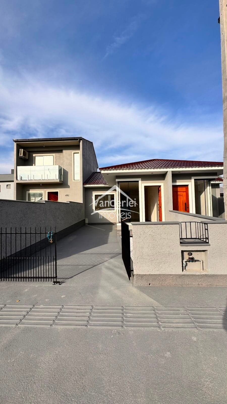 Casa no Loteamento Villa Toscana com 02 quartos no bairro Barra do Aririu em Palhoça-SC