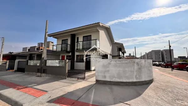 Sobrado 2 dormitórios en Nova Palhoça em Palhoça -SC