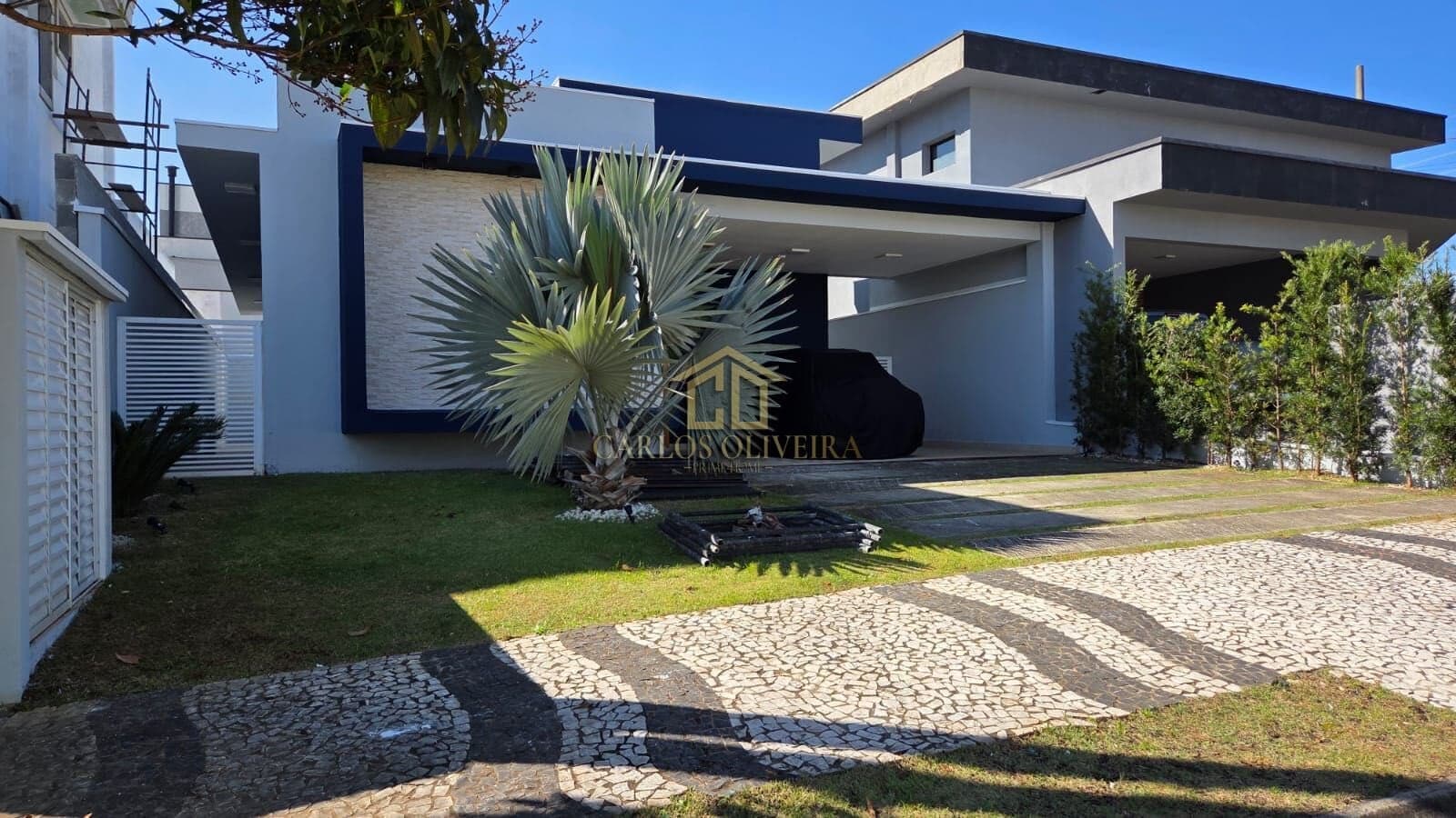 Casa à Venda no Condomínio Granja Anitta, Mogi das Cruzes/SP