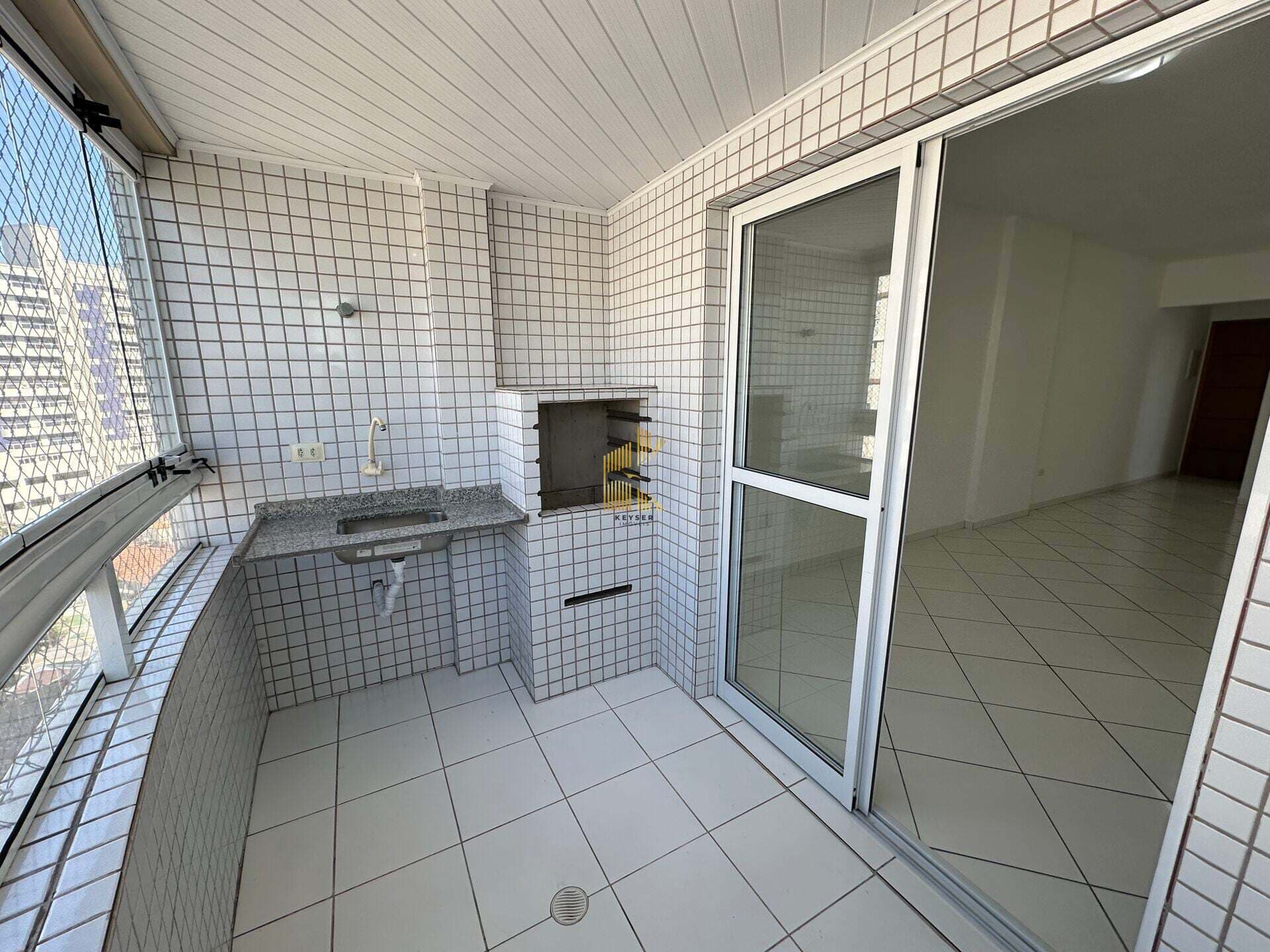 Apartamento para locação 2 dormitorios no bairro Guilhermina, Praia Grande, SP