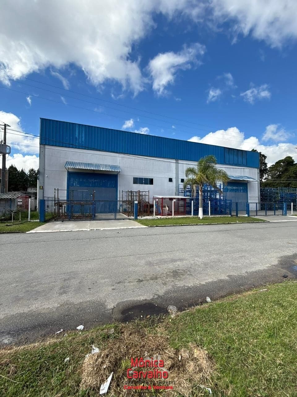 Galpão/Depósito/Armazém em São José dos Pinhais - Arujá