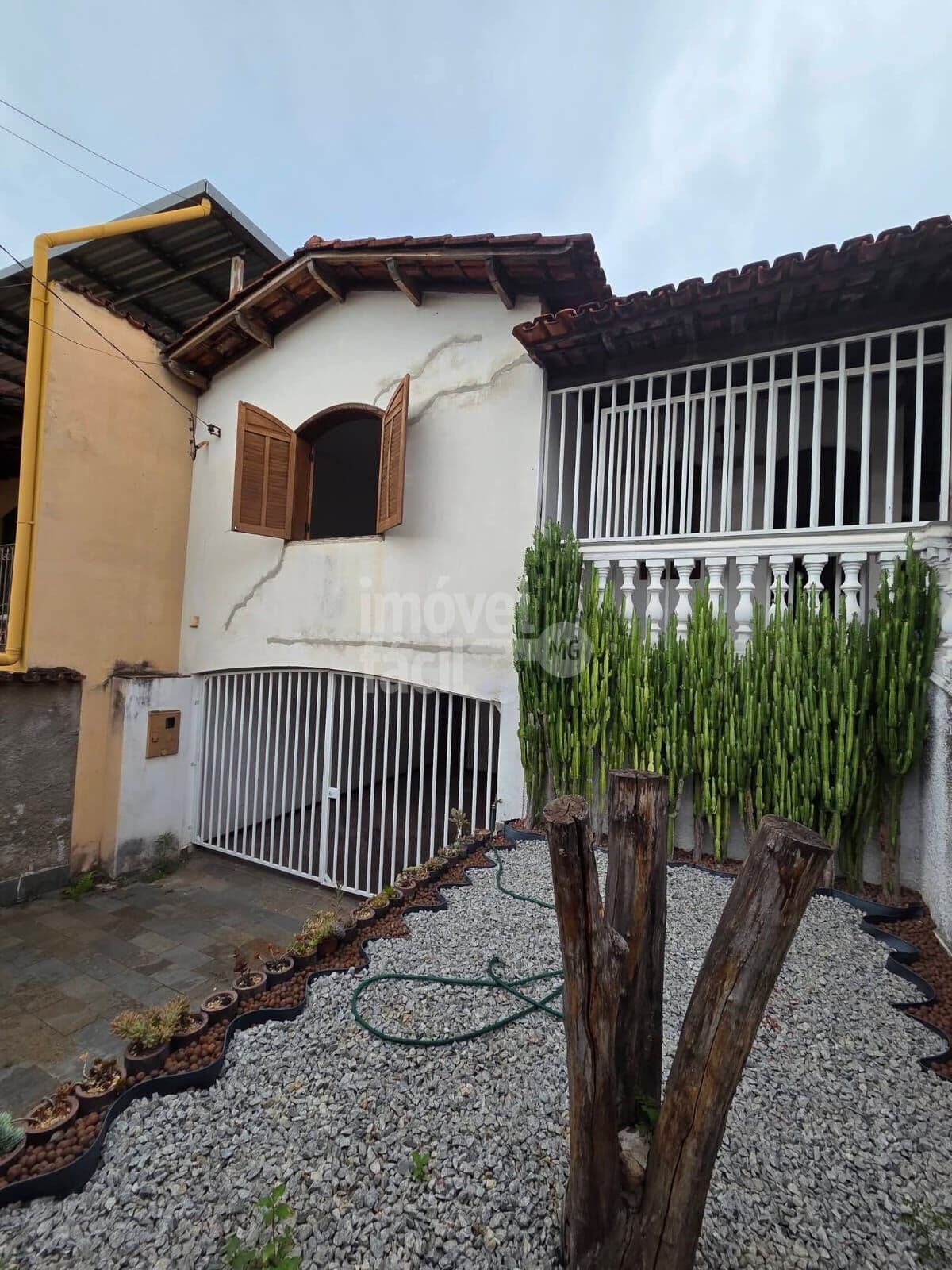 Casa em Itaúna - Lourdes