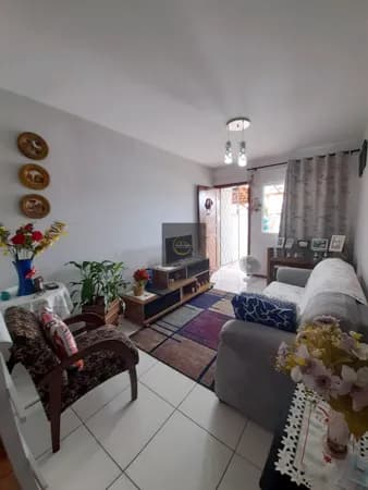 Sobrado Geminado com 2 Quartos Semi-Mobiliado no Comasa