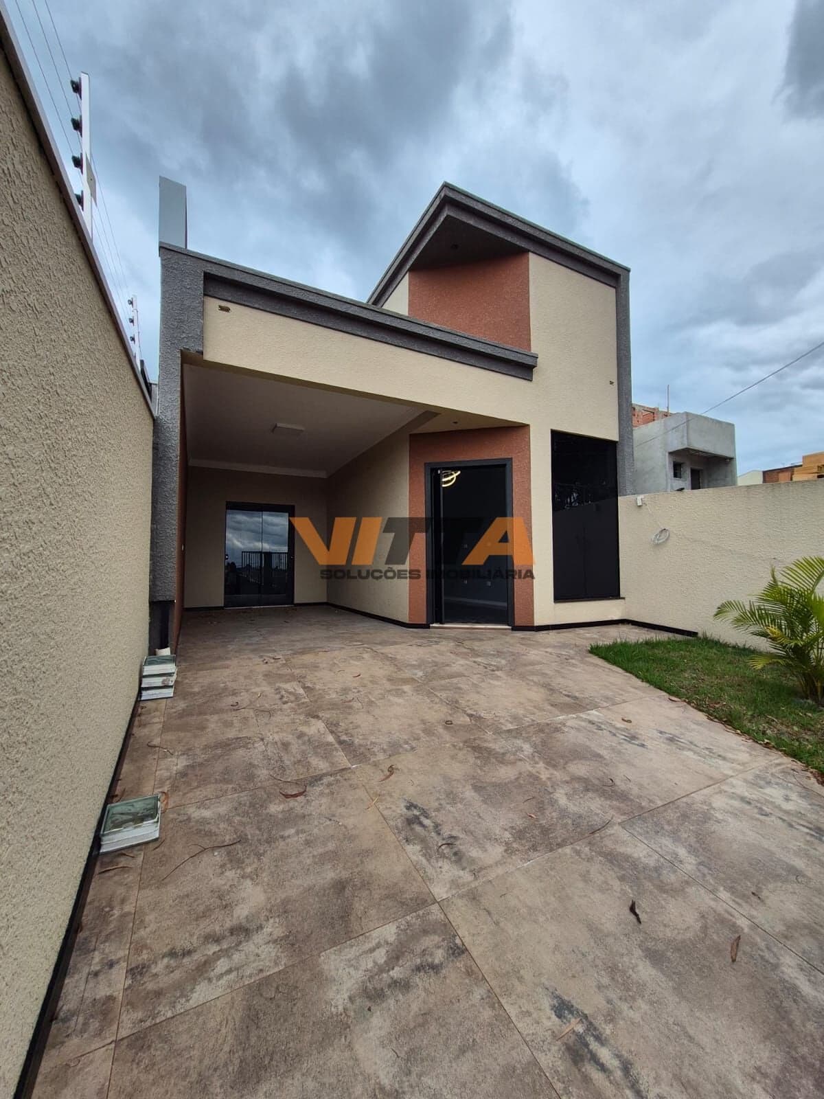 Casa com piscina à venda em Araucária - Costeira - 151 m²