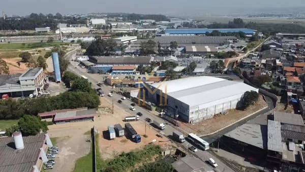 Pavilhão/Galpão comercial à venda no Jardim Fátima em Guarulhos/SP