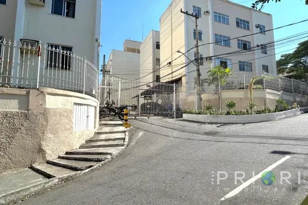 Apartamento á venda de 37m² | 2 quartos | Todos os Santos, Zona Norte - RJ