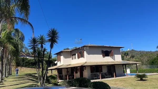 Casa linda no Condomínio Solar das Palmeiras