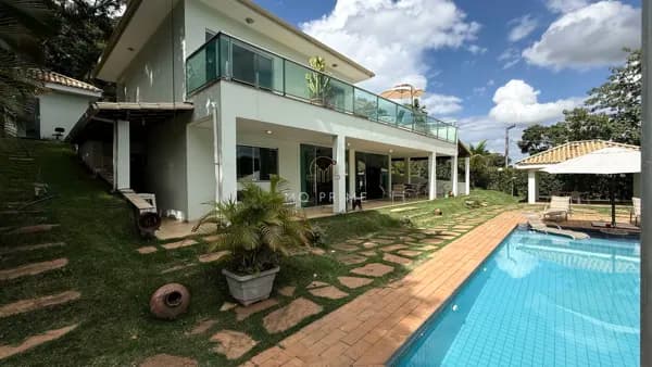 Casa fundo para o Lago no Condominio Solar das Palmeiras