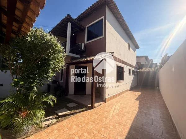 Sobrado em Rio das Ostras - Jardim Mariléa