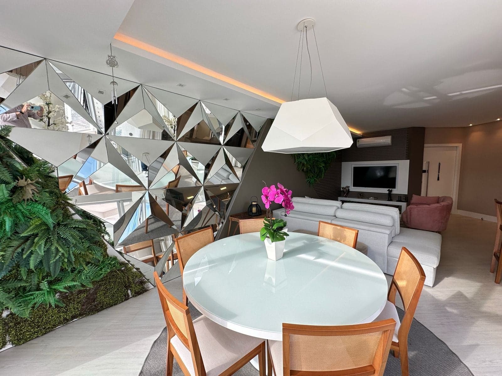 APARTAMENTO À VENDA – PORTINAX RESIDENCE
