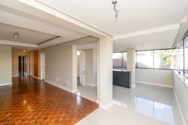 Apartamento Amplo com 3 Dormitórios, Sacada com Churrasqueira e 2 Vagas