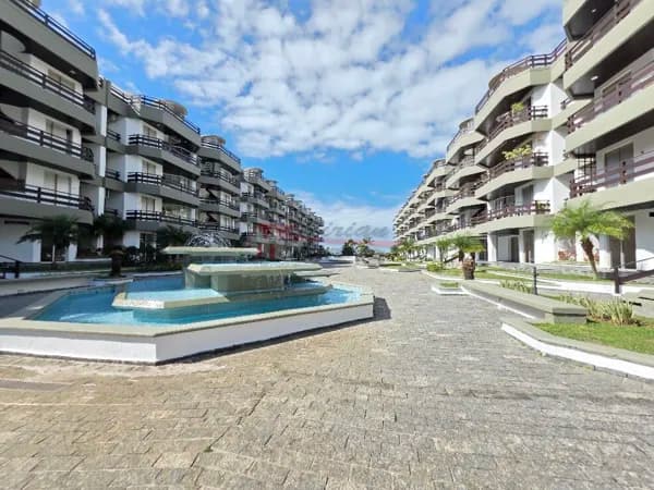 Apartamento a venda em Peruibe terreo com 3 quartos e piscina condominio arpoador