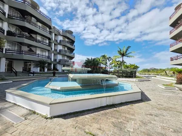 Apartamento Cobertura a venda em Peruibe 100 metros da praia com 4 quartos piscina