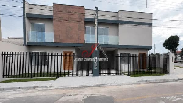 Sobrado novo à venda, 03 dormitórios na Cidade Industrial de Curitiba.