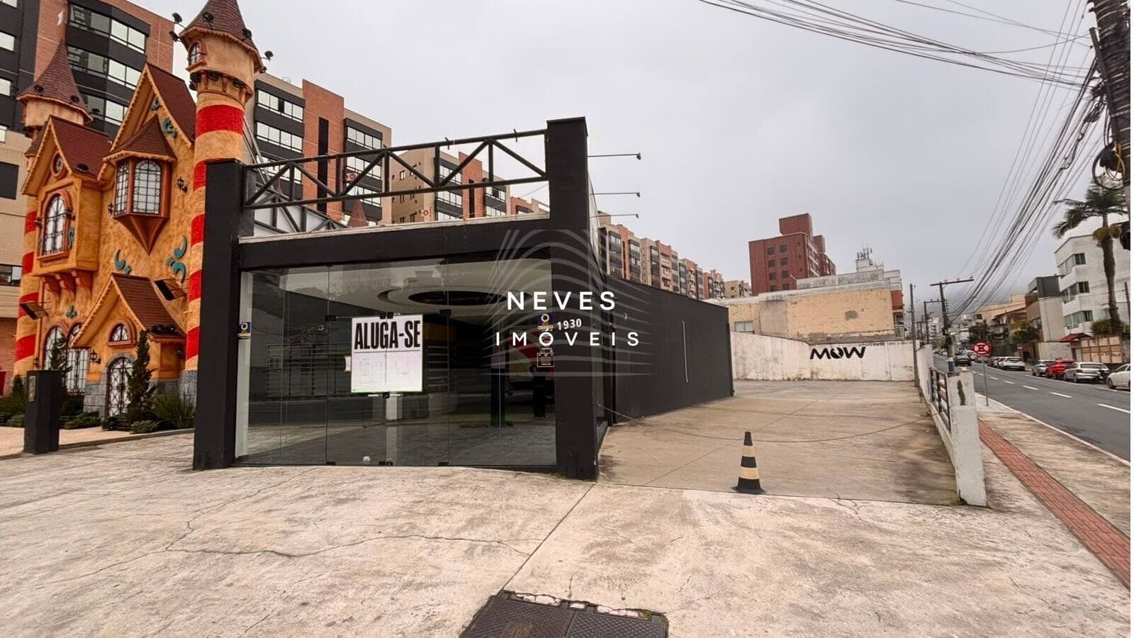 SALA COMERCIAL TÉRREA EM AVENIDA PRINCIPAL 400M²