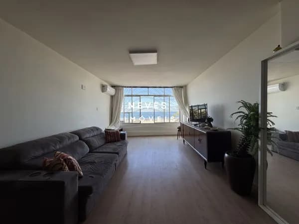 APARTAMENTO FRENTE MAR – CENTRO - IMPERADOR