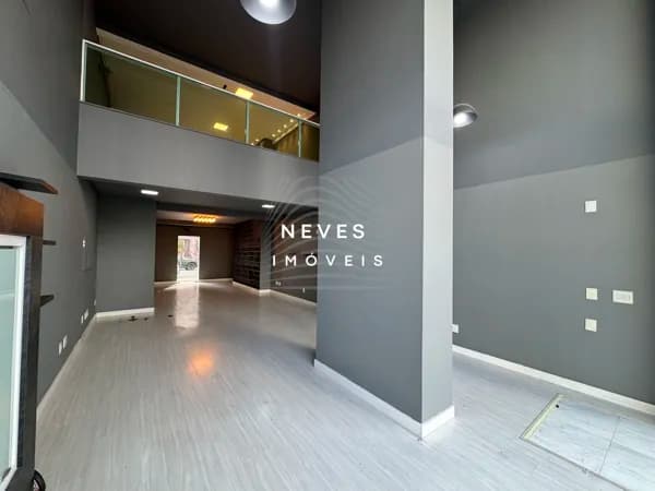 LOCAÇÃO COMERCIAL – SALA COM MEZANINO CENTRO EM BC 100M²