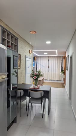 Apartamento a venda com 2 quartos sendo 1 suite no centro de Joinville