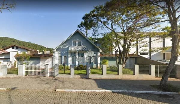 Terreno a venda no Bairro Saguaçu em Joinville.