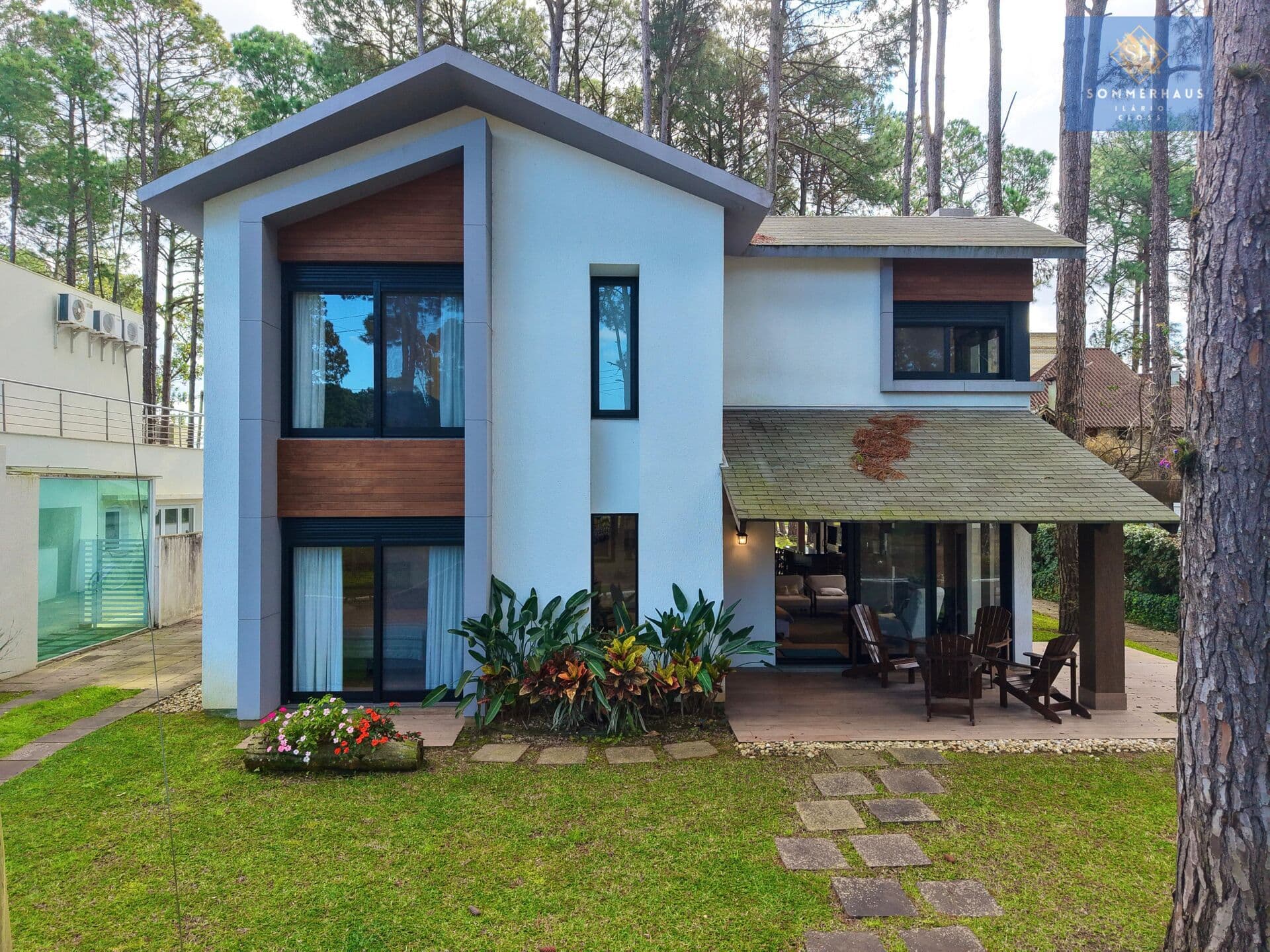 Casa no condomínio Carmel em Atlântida