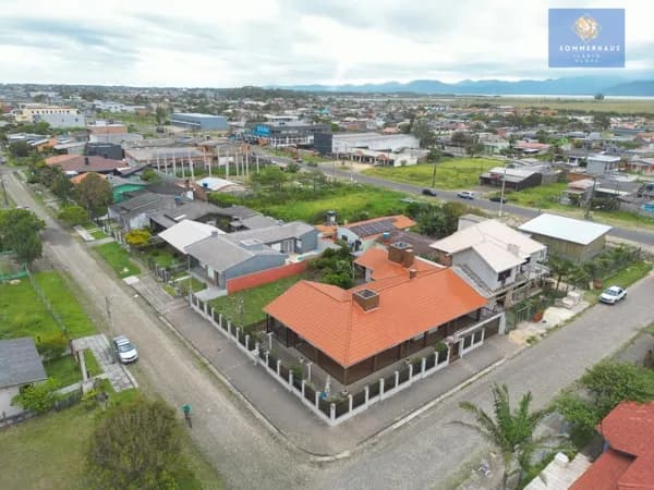 Casa de esquina em Capão da Canoa
