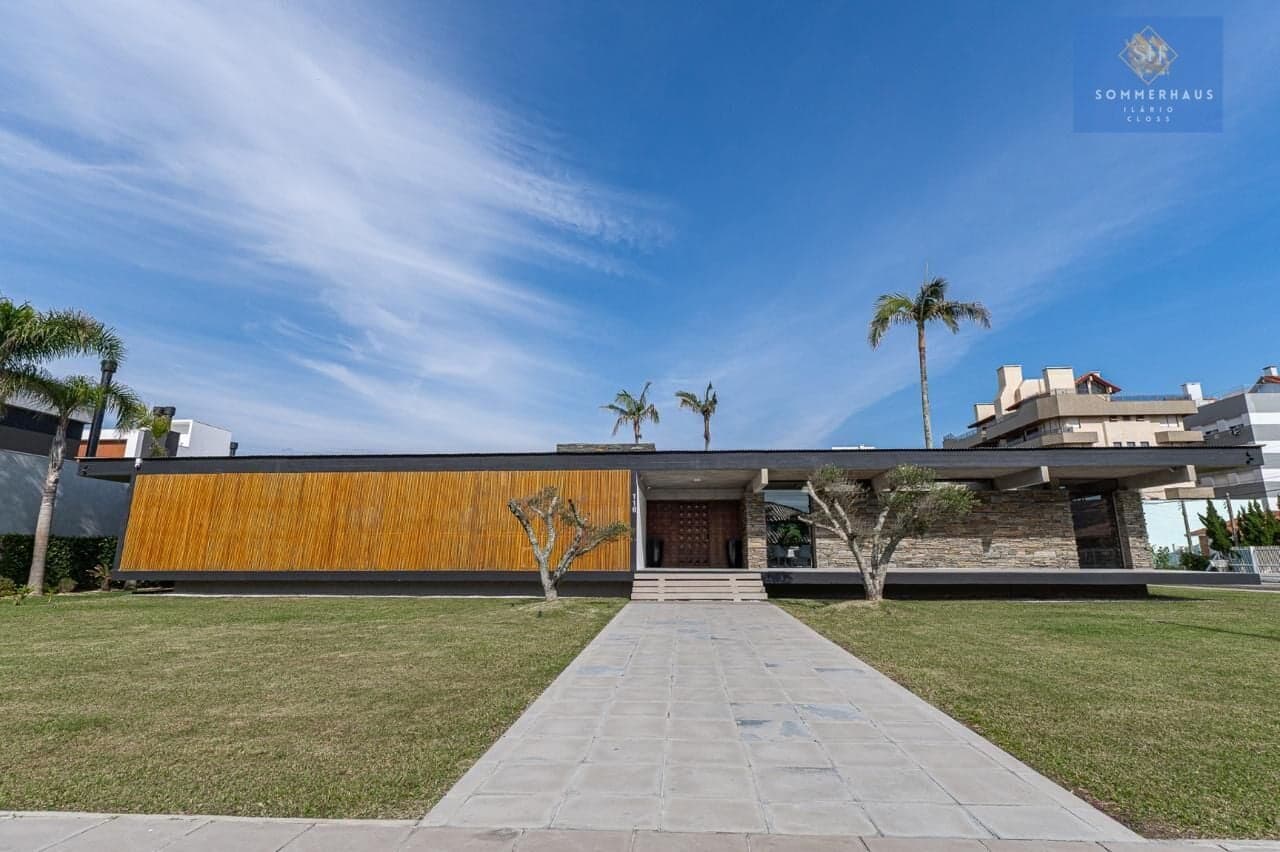 Casa Alto padrão em Atlântida