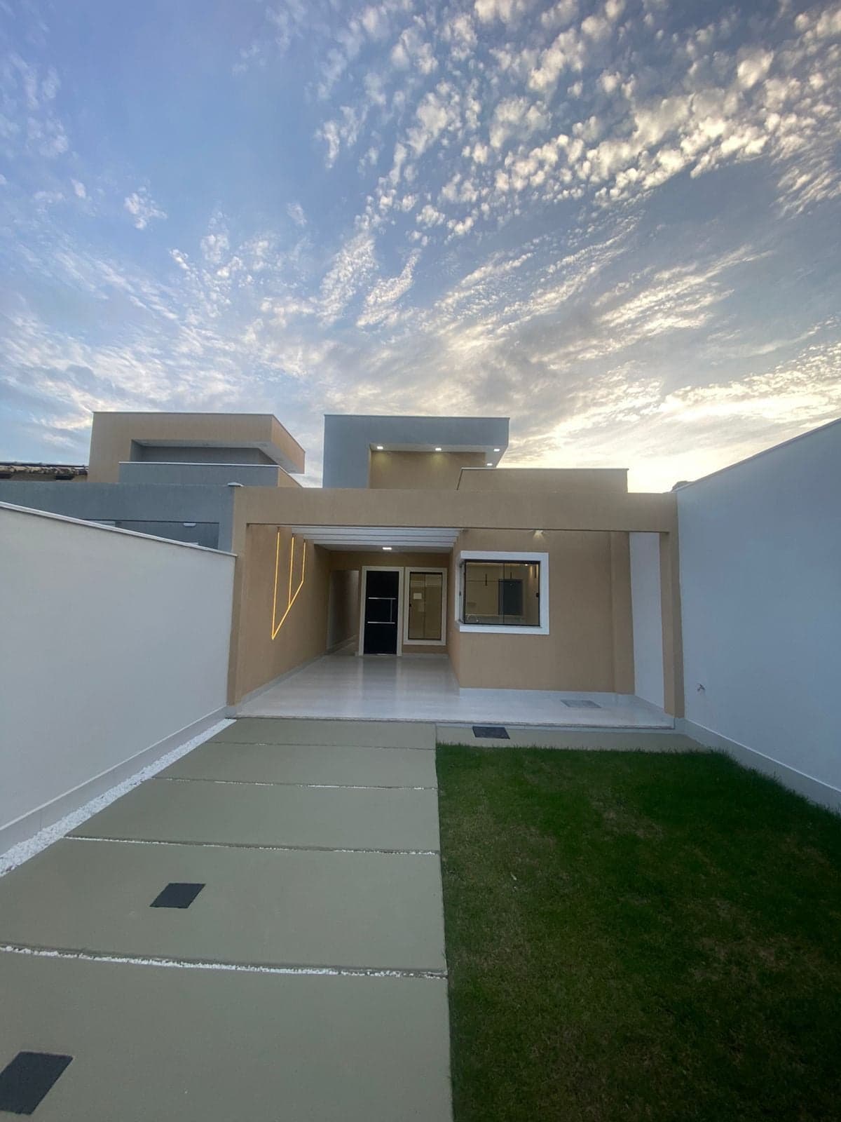 Casa em Maricá - Jardim Atlântico Central (Itaipuaçu)