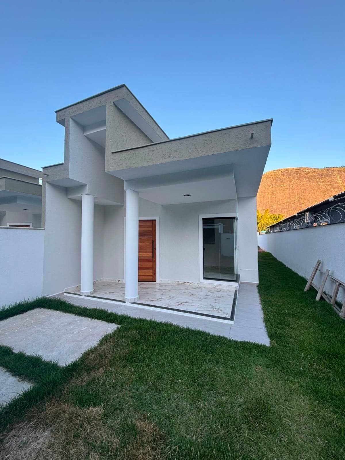 Casa em Maricá - Itaocaia Valley (Itaipuaçu)